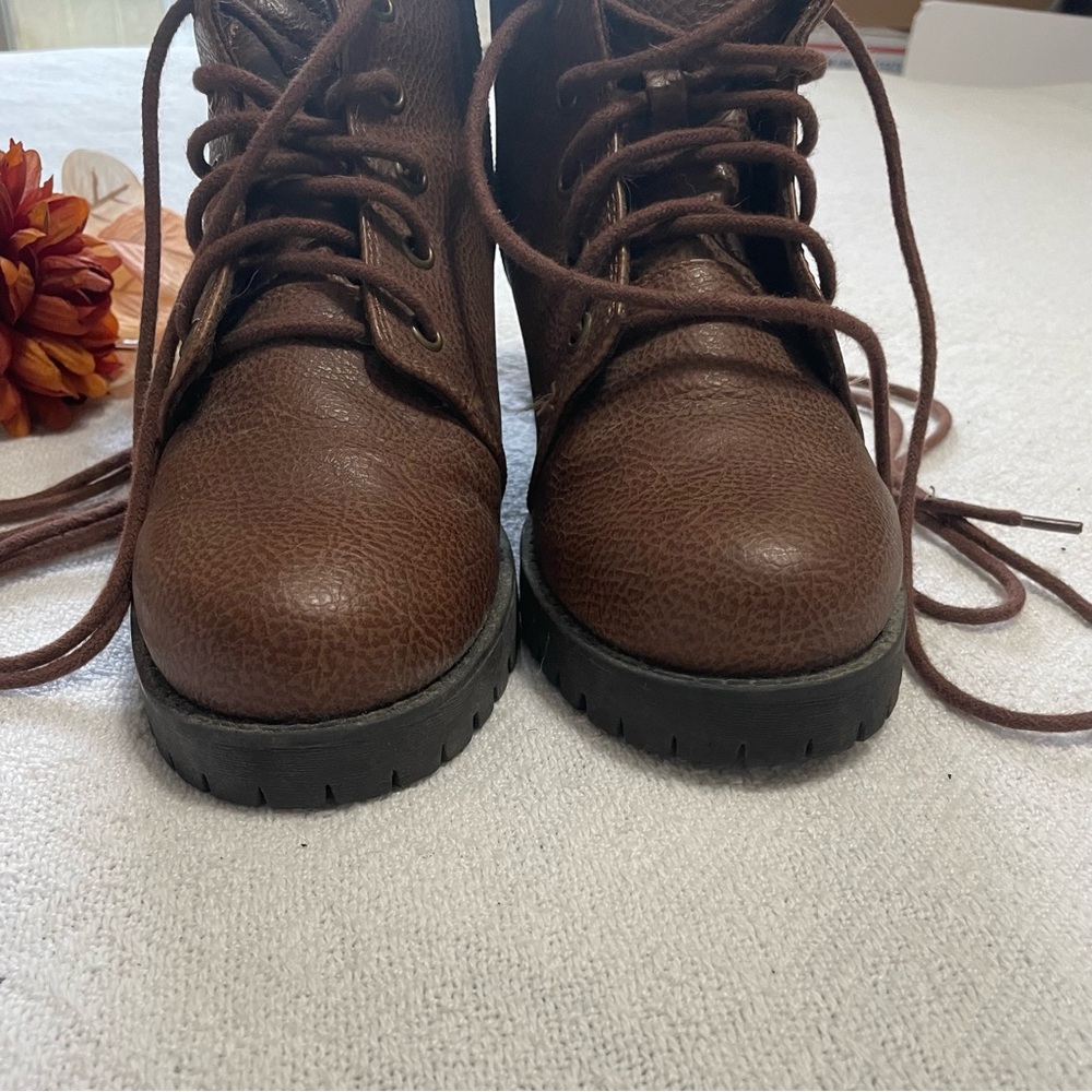 MIA‎ Brown Ankle Boots Size 7 M - Picture 7 of 11